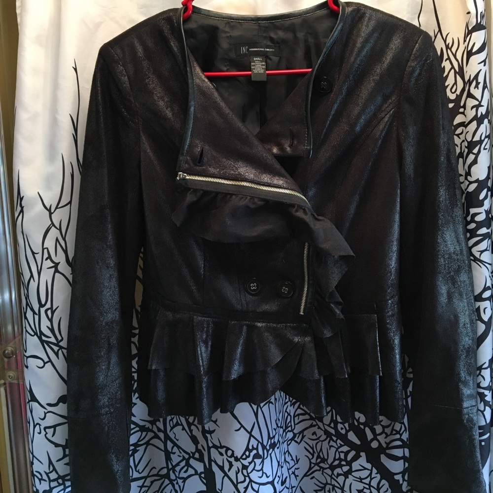 Ruffled black jacket - Picture 2 of 7